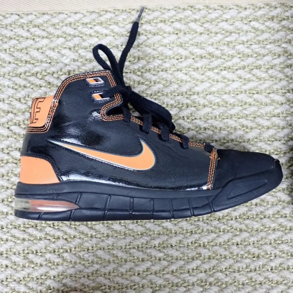 Nike Air Max Bizness Basketball Shoes Black Orange 324824-081 youth 6.5